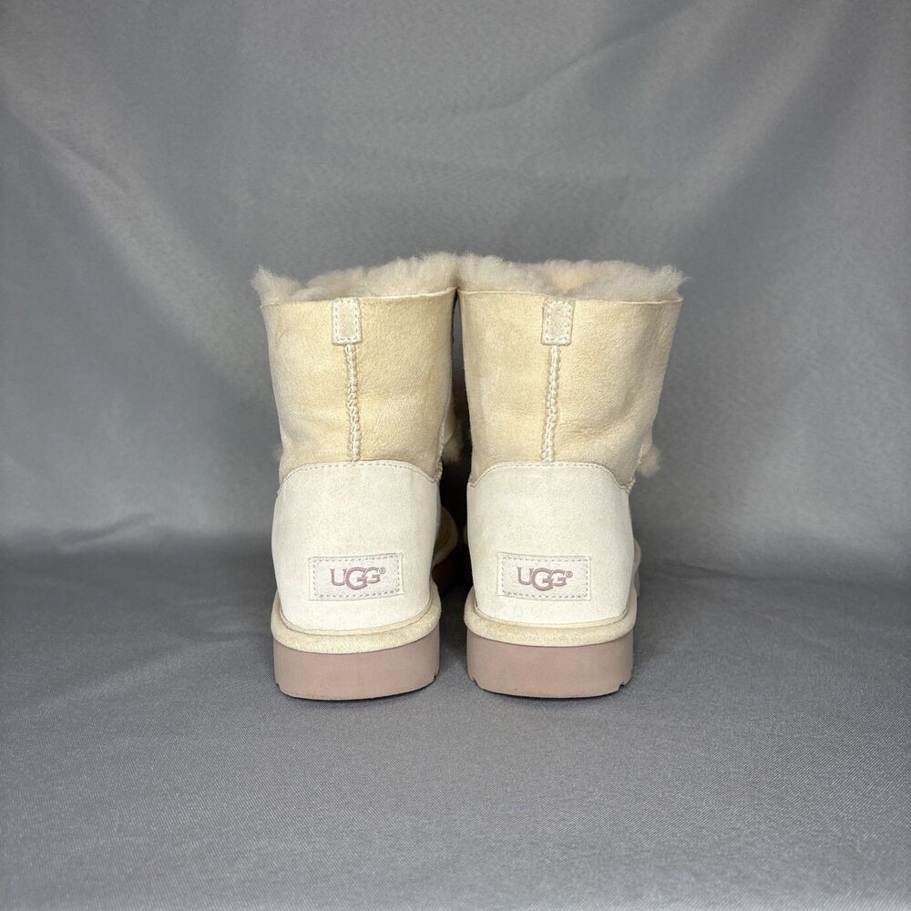 Womens 8 Ugg Boots Gita Powder Cream Purple Pompoms Gorgeous Coquette RARE! - Picture 5 of 15